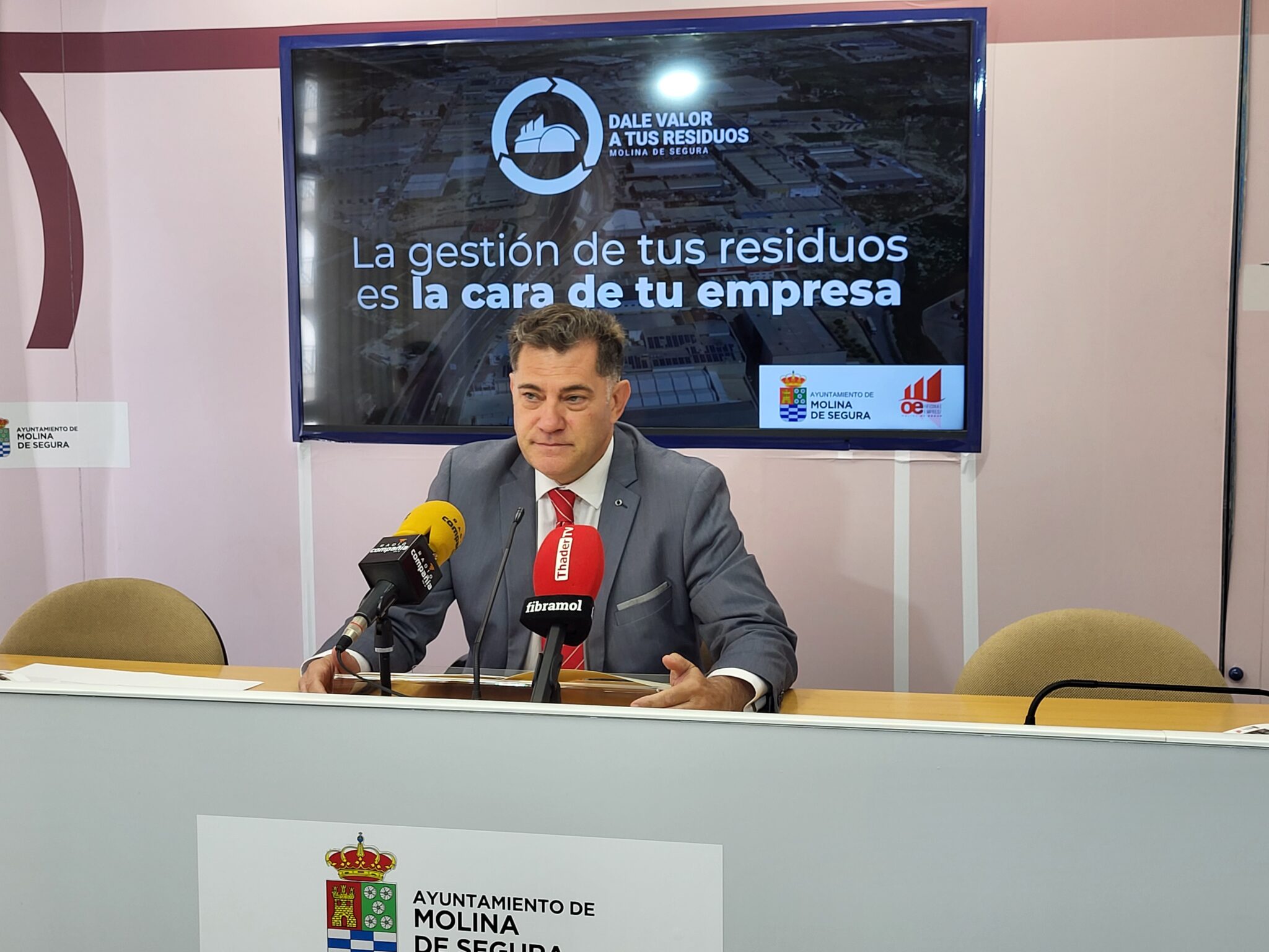 Promoción Económica TIC M Ambiente Molina Campaña recogida residuos Foto